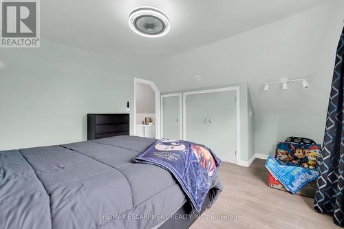 247 Kensington Avenue N, Hamilton, ON - Indoor Photo Showing Bedroom