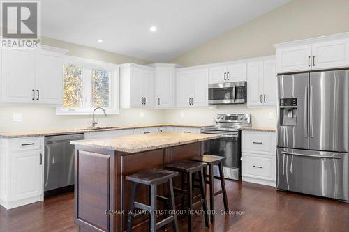 385 Flatrock Road, Tweed, ON - Indoor Photo Showing Kitchen With Upgraded Kitchen