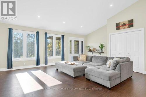 385 Flatrock Road, Tweed, ON - Indoor Photo Showing Living Room