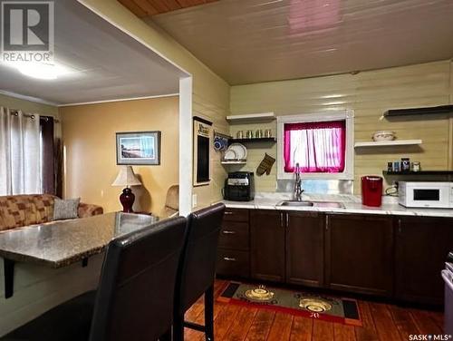 416 2Nd Avenue E, Melville, SK - Indoor Photo Showing Kitchen