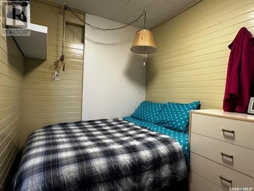 416 2Nd Avenue E, Melville, SK - Indoor Photo Showing Bedroom