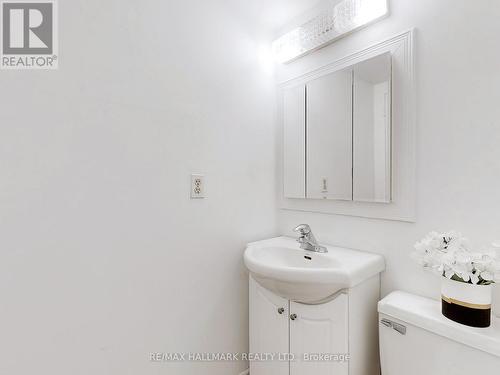 1112 - 10 Parkway Forest Drive, Toronto, ON - Indoor Photo Showing Bathroom