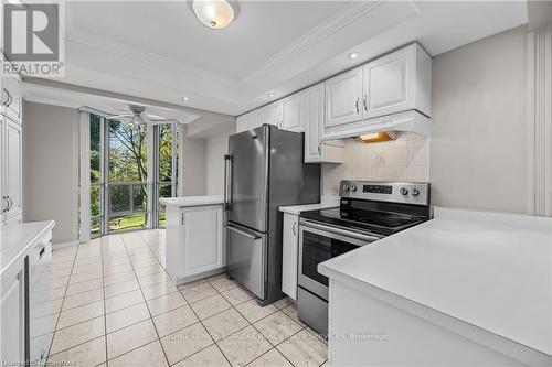 201 - 5090 Pinedale Avenue, Burlington, ON - Indoor Photo Showing Kitchen