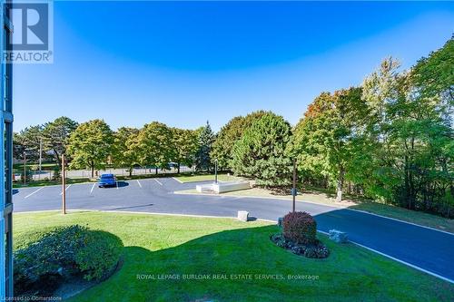 201 - 5090 Pinedale Avenue, Burlington, ON - Outdoor