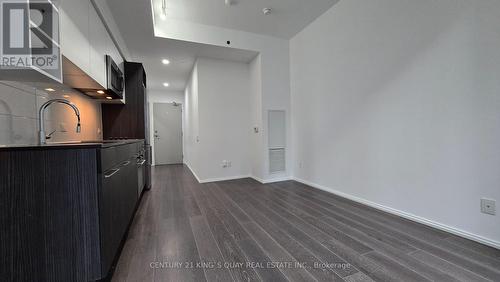 909 - 68 Shuter Street, Toronto, ON - Indoor Photo Showing Other Room