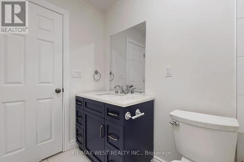 434B Midland Avenue, Toronto, ON - Indoor Photo Showing Bathroom