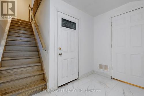 434B Midland Avenue, Toronto, ON - Indoor Photo Showing Other Room