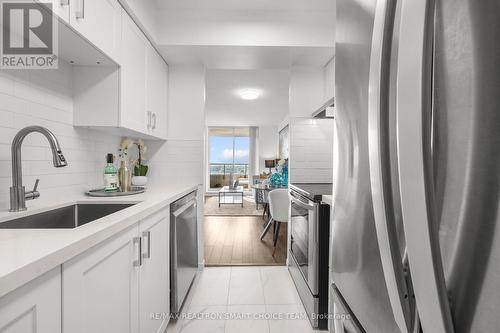 1809 - 233 Beecroft Road, Toronto, ON - Indoor Photo Showing Kitchen With Upgraded Kitchen