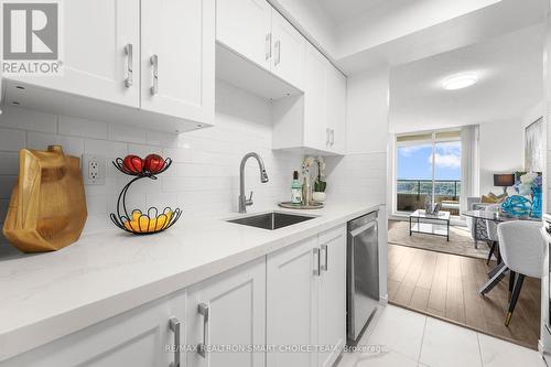 1809 - 233 Beecroft Road, Toronto, ON - Indoor Photo Showing Kitchen With Upgraded Kitchen