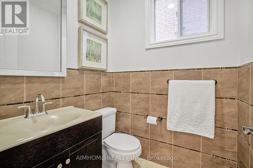 5 Hawstone Road, Vaughan, ON - Indoor Photo Showing Bathroom