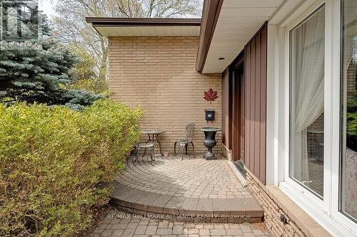 141 Woodhaven Park Drive, Oakville, ON - Outdoor With Exterior