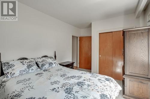 141 Woodhaven Park Drive, Oakville, ON - Indoor Photo Showing Bedroom