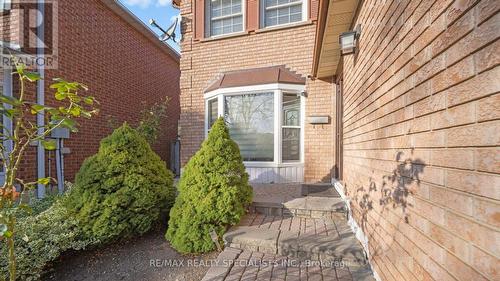 13 Stillwater Crescent, Brampton, ON - Outdoor With Deck Patio Veranda With Exterior