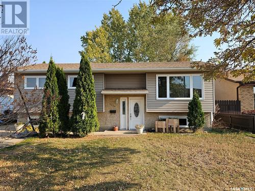 1154 Prince Charles Place, Moose Jaw, SK - Outdoor With Facade