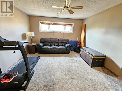 1154 Prince Charles Place, Moose Jaw, SK - Indoor Photo Showing Other Room