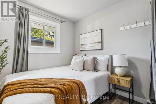 1010 Heather Street, Woodstock, ON - Indoor Photo Showing Bedroom