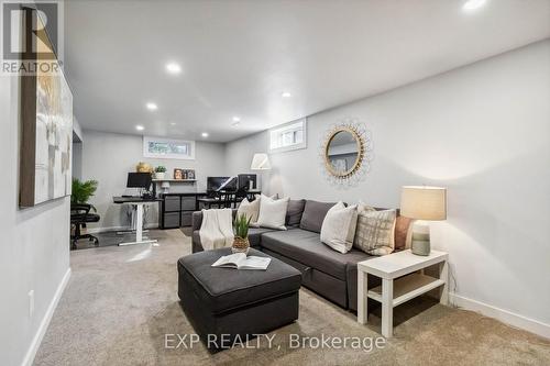 1010 Heather Street, Woodstock, ON - Indoor Photo Showing Other Room