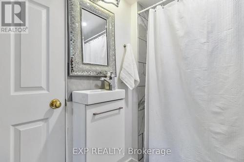 1010 Heather Street, Woodstock, ON -  Photo Showing Bathroom