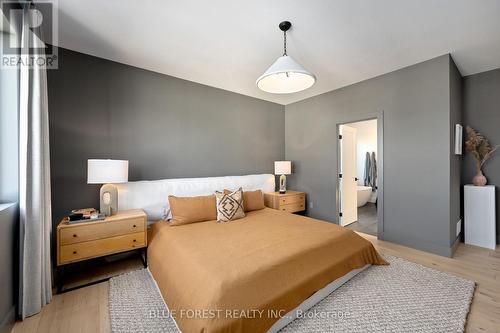 102 Edgewater Boulevard, Middlesex Centre (Komoka), ON - Indoor Photo Showing Bedroom