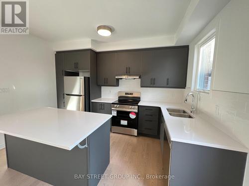 3074 Merrick Road, Oakville, ON - Indoor Photo Showing Kitchen With Double Sink