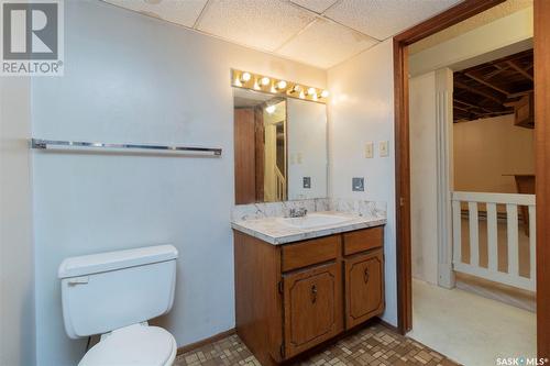 234 Heise Crescent, Saskatoon, SK - Indoor Photo Showing Bathroom