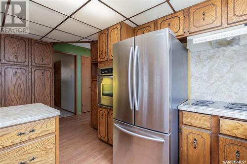 234 Heise Crescent, Saskatoon, SK - Indoor Photo Showing Kitchen