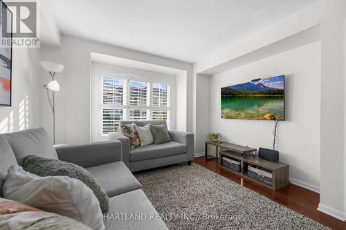 830 Fowles Court, Milton, ON - Indoor Photo Showing Living Room