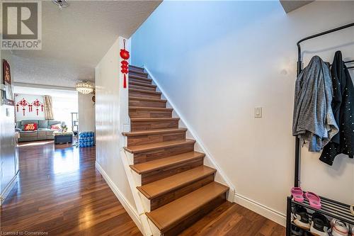 39 Dahlia Street, Kitchener, ON - Indoor Photo Showing Other Room