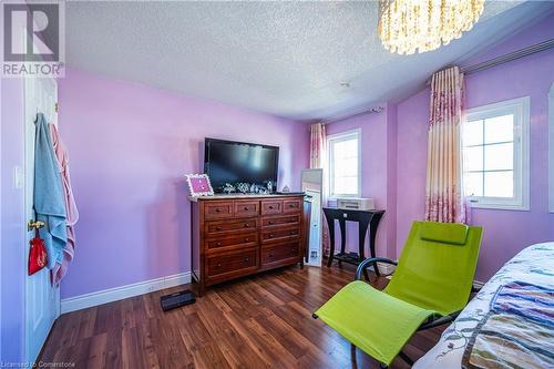 39 Dahlia Street, Kitchener, ON - Indoor Photo Showing Bedroom