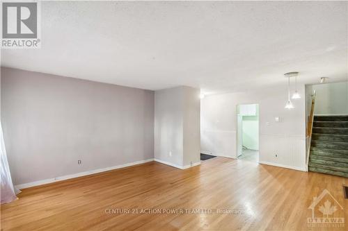 813 Maplewood Avenue, Ottawa, ON - Indoor Photo Showing Other Room