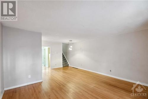 Living room Dining room - 813 Maplewood Avenue, Ottawa, ON - Indoor Photo Showing Other Room