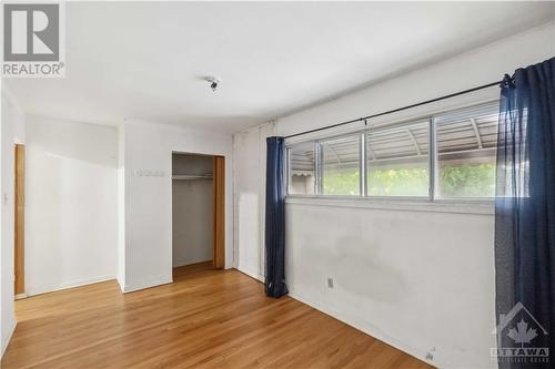 Bedroom at front - 813 Maplewood Avenue, Ottawa, ON - Indoor Photo Showing Other Room