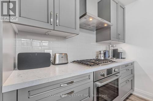 3539 Riva Avenue, Innisfil, ON - Indoor Photo Showing Kitchen With Upgraded Kitchen