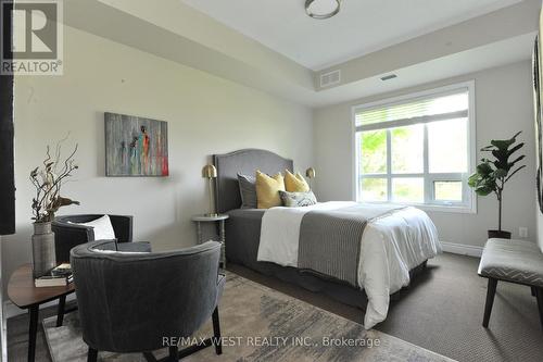 109 - 3170 Erin Mills Parkway, Mississauga, ON - Indoor Photo Showing Bedroom