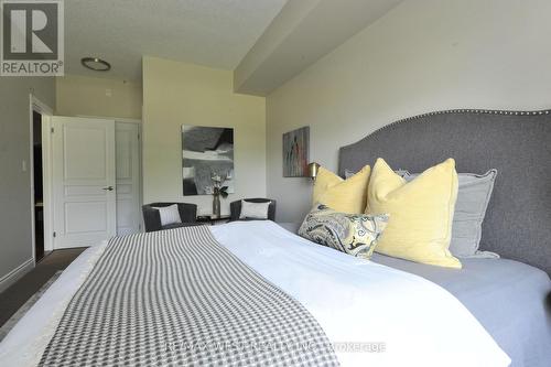 109 - 3170 Erin Mills Parkway, Mississauga, ON - Indoor Photo Showing Bedroom