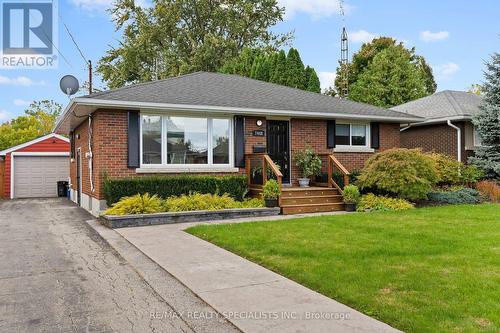 7448 Wanless Street, Niagara Falls, ON - Outdoor