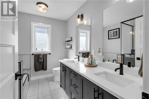 66 Mercier Avenue E, Cornwall, ON - Indoor Photo Showing Bathroom