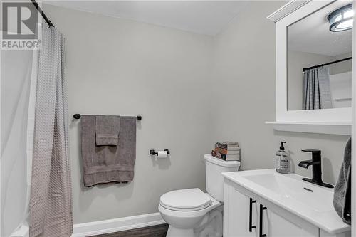 66 Mercier Avenue E, Cornwall, ON - Indoor Photo Showing Bathroom