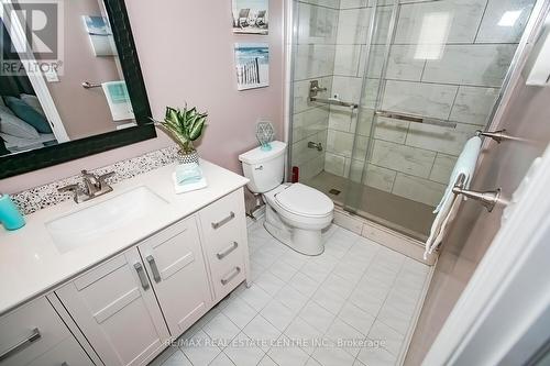 5256 Castlefield Drive, Mississauga, ON - Indoor Photo Showing Bathroom