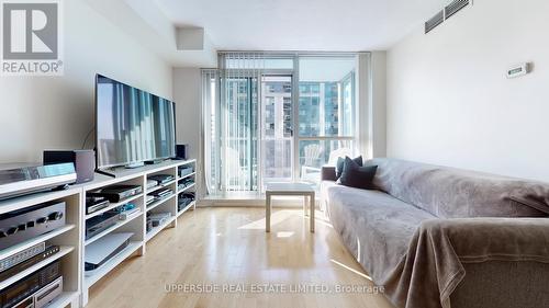 2507 - 4978 Yonge Street, Toronto, ON - Indoor Photo Showing Living Room