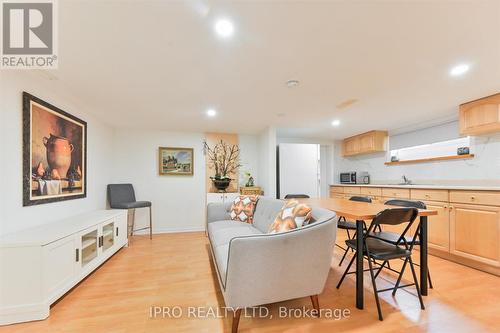 135 Downsview Avenue, Toronto, ON - Indoor