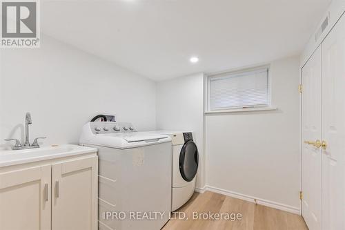 135 Downsview Avenue, Toronto, ON - Indoor Photo Showing Laundry Room