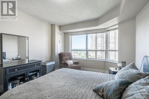 2018 - 25 Kingsbridge Garden Circle, Mississauga, ON - Indoor Photo Showing Bedroom