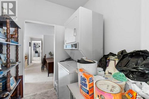 4750 70 Avenue, Salmon Arm, BC - Indoor Photo Showing Laundry Room