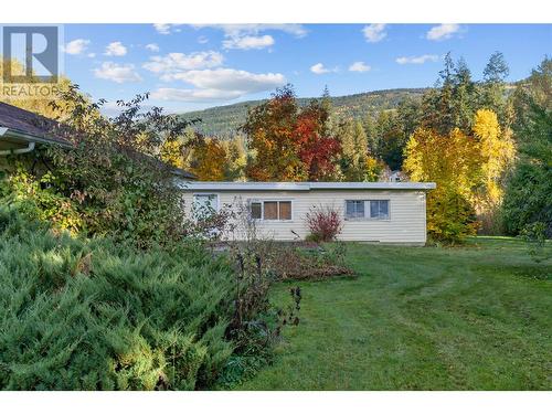 4750 70 Avenue, Salmon Arm, BC - Outdoor