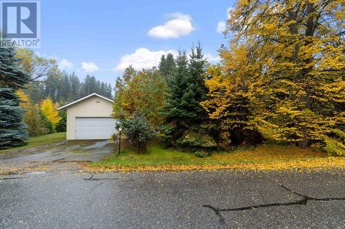 4750 70 Avenue, Salmon Arm, BC - Outdoor