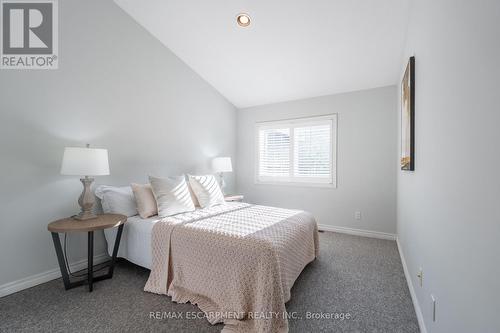 11 - 222 Fellowes Crescent, Hamilton, ON - Indoor Photo Showing Bedroom