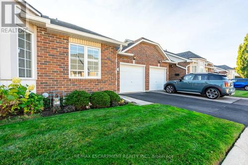 11 - 222 Fellowes Crescent, Hamilton, ON - Outdoor