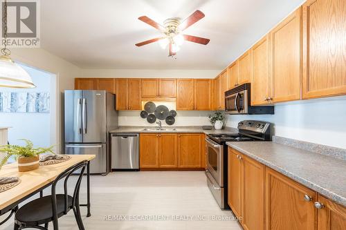 11 - 222 Fellowes Crescent, Hamilton, ON - Indoor Photo Showing Kitchen With Double Sink