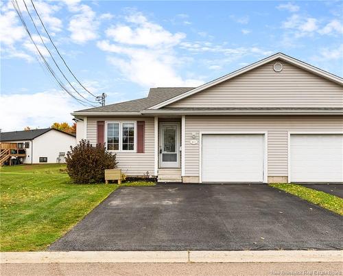 81 Domethilde Cres, Dieppe, NB 